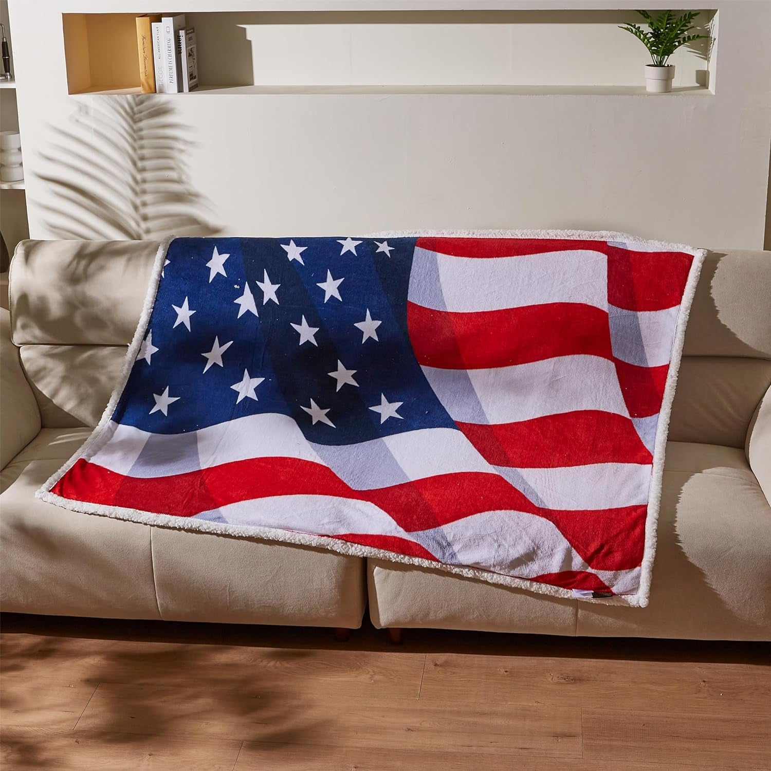 Catalonia Fluttering Patriotic US Flag Blanket, American National Flag Throws, Sherpa Fleece Reversible Blanket for Couch Bed Decor, 4Th of July Citizenship Veteran Gift