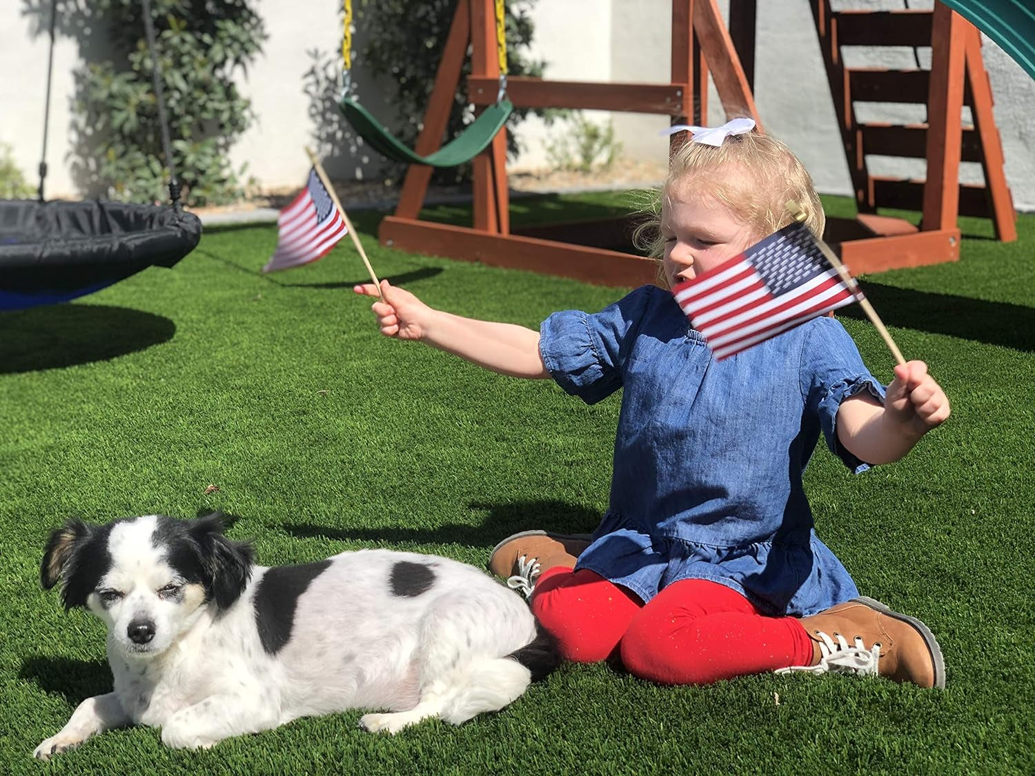 American Flags on Stick - Handheld Spearhead US Flag for 4Th of July, Memorial Day Event Decorations - Patriotic Decor for Indoors & Yard - Wooden Stick, Cotton Fabric (4"X6" - 12 Pack)